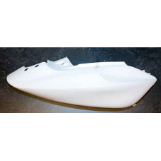 12. Höger övre sidokåpa bak vit