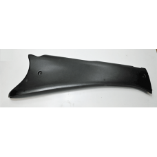 22. YMTWS Mindre nedre sidokåpa lackerad Vänster